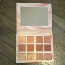 Lawless The Dreamy Daisy Eyeshadow Palette Talc-Free Pressed Powder 12 Shades