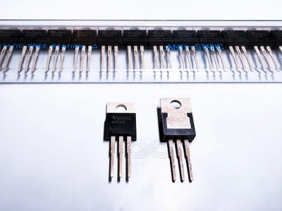 10PCS UA7824CKC UA7824C TI 24V 1.5A Positive Linear Voltage Regulator IC TO-220