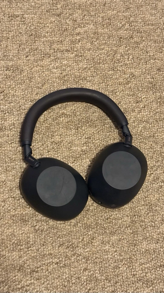 Sony WH-1000XM6, photo 1 of 4