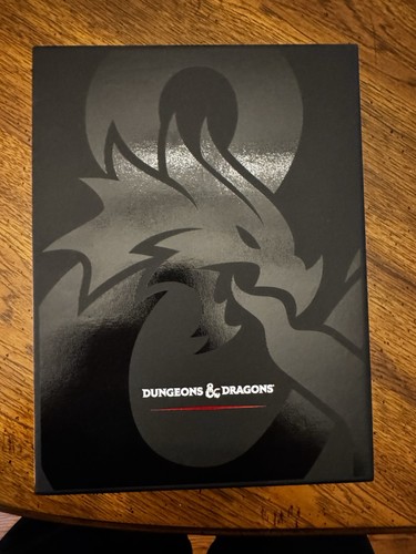 2014 Dungeons & Dragons Core Rulebook Gift Box Set