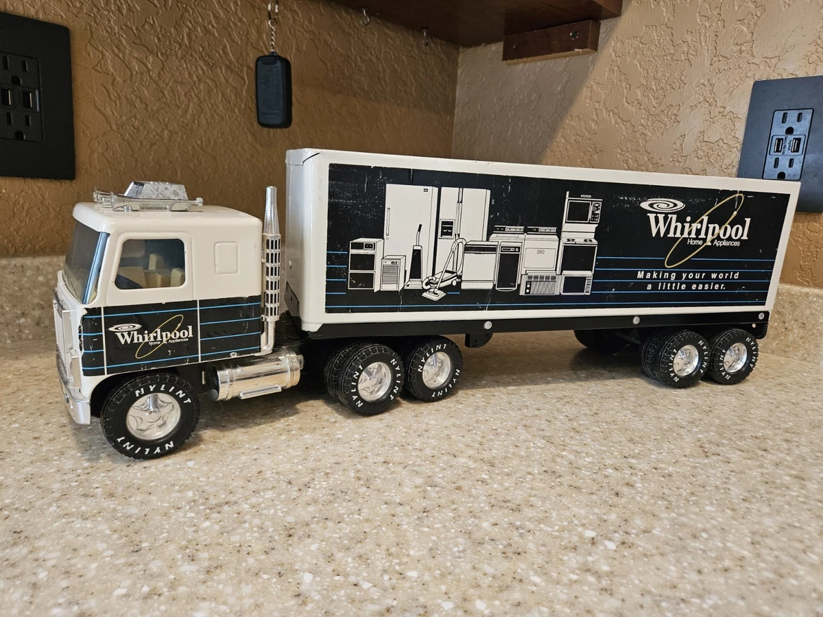 NYLINT ブリキ　トレーラー 25+ Nylint Vintage Manufacture Diecast Tractor Trailers/Semis for