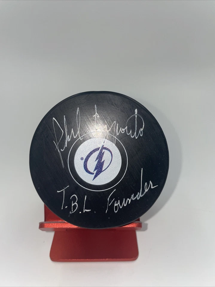 PSA CERTIFIED SIGNED PHIL ESPOSITO TAMPA BAY LIGHTNING FOUNDER PUCK RARE - Image 2 of 4