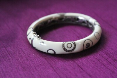 Schönes Finecraft Diamant Creme Emaille Kreis Sterling Armband!