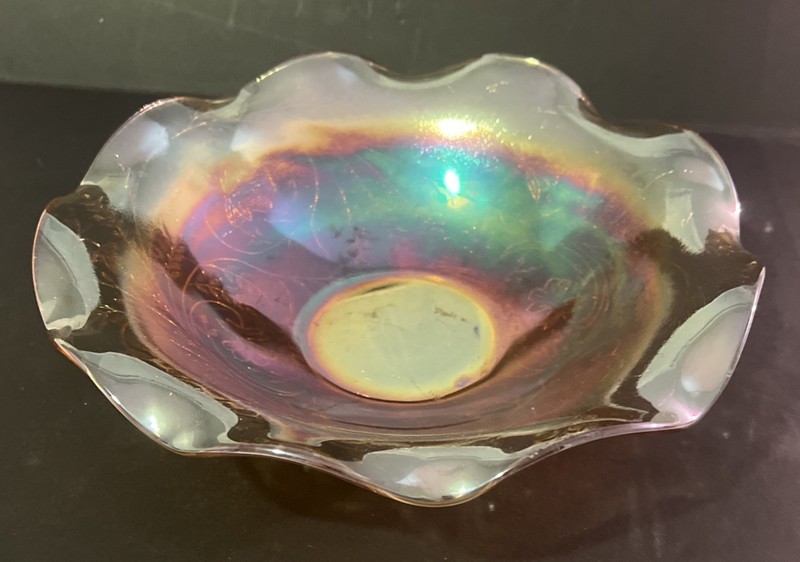 Floragold Louisa Jeanette Iridescent Carnival Ruffled Serving Fruit Bowl 11. 5"