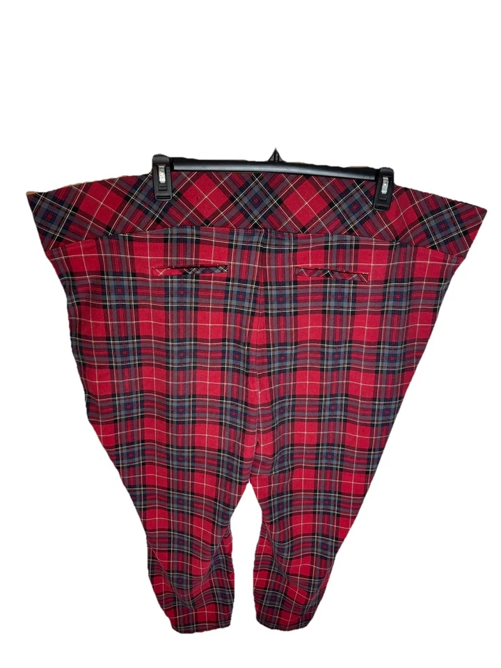 Pantalón de tiro alto Torrid talla grande 6T rojo bolsillo pixie ajustado estudio lujo ponte Foto 2 de 4