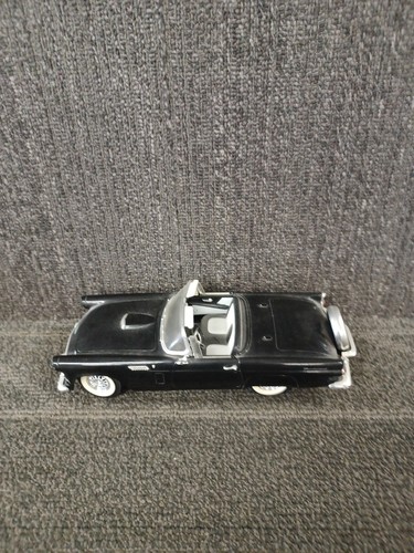 Revell 1956 Ford Thunderbird Black Convertible Diecast Car 1:18 Scale No box