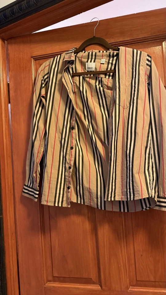 Camisa abotonada con cuello largo de algodón a cuadros Burberry para niños talla 12Y Foto 3 de 4