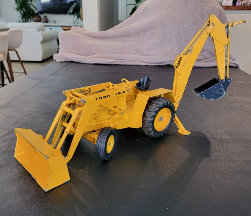 Vintage - Ertl - Ford 7500 Tractor w/Long Backhoe & Front Loader - Diecast Metal - Image 4 of 4