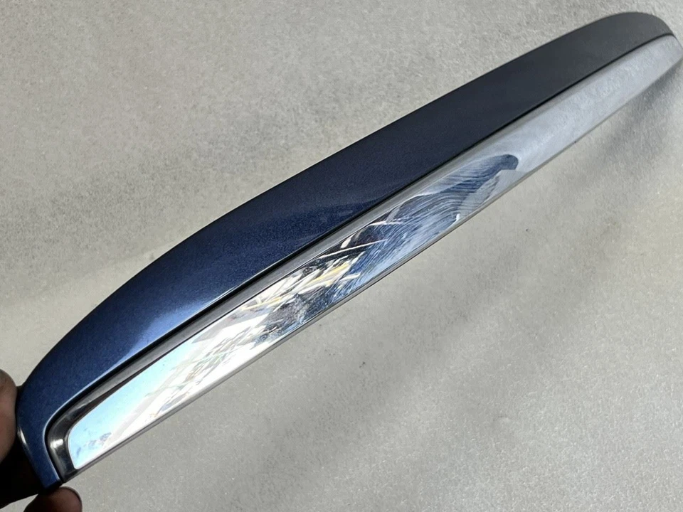 2006 2007 2008 2009 LEXUS RX400H RX350 TAIL FINISH PANEL CHROME TRIM BLUE 8R7 - Image 2 of 4