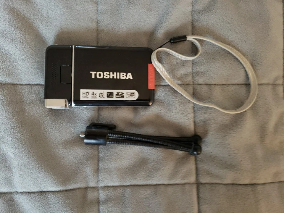 Cámara de video digital Toshiba HD YouTube Foto 2 de 2
