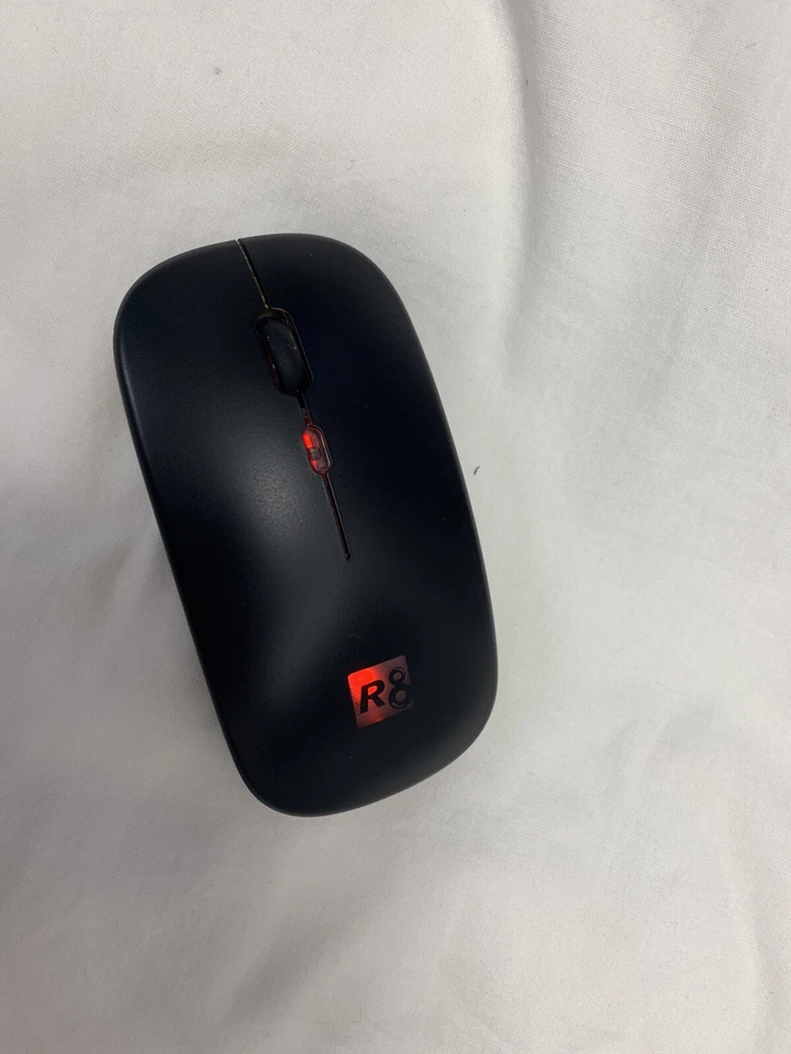 R8-A6 Wireless Charging Mouse with RGB Backlight DPI Adjustment Gaming Office - Image 2 of 4