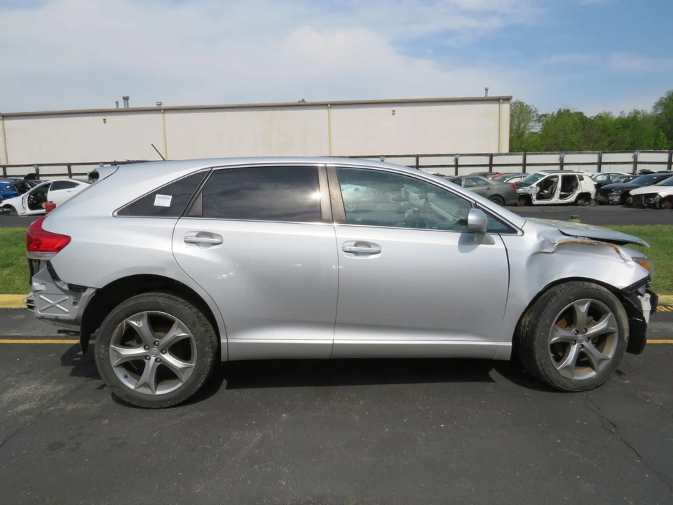 WINDSHIELD WASHER 储油瓶 丰田 VENZA 09 10 11 12 13 14 15 16 — 第 3/4 张图片