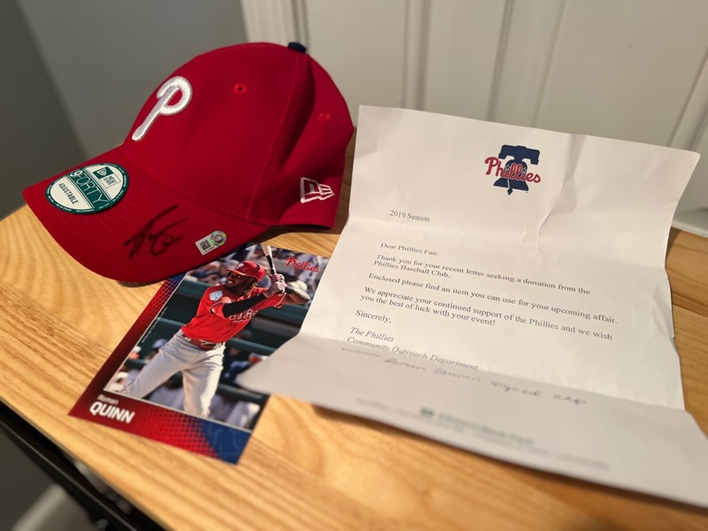 signed Phillies Roman Quinn Hat
