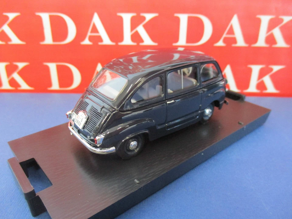Die cast 1/43 Modellino Auto Carabinieri Fiat 600 Multipla 1956 by Brumm - Immagine 4 di 4