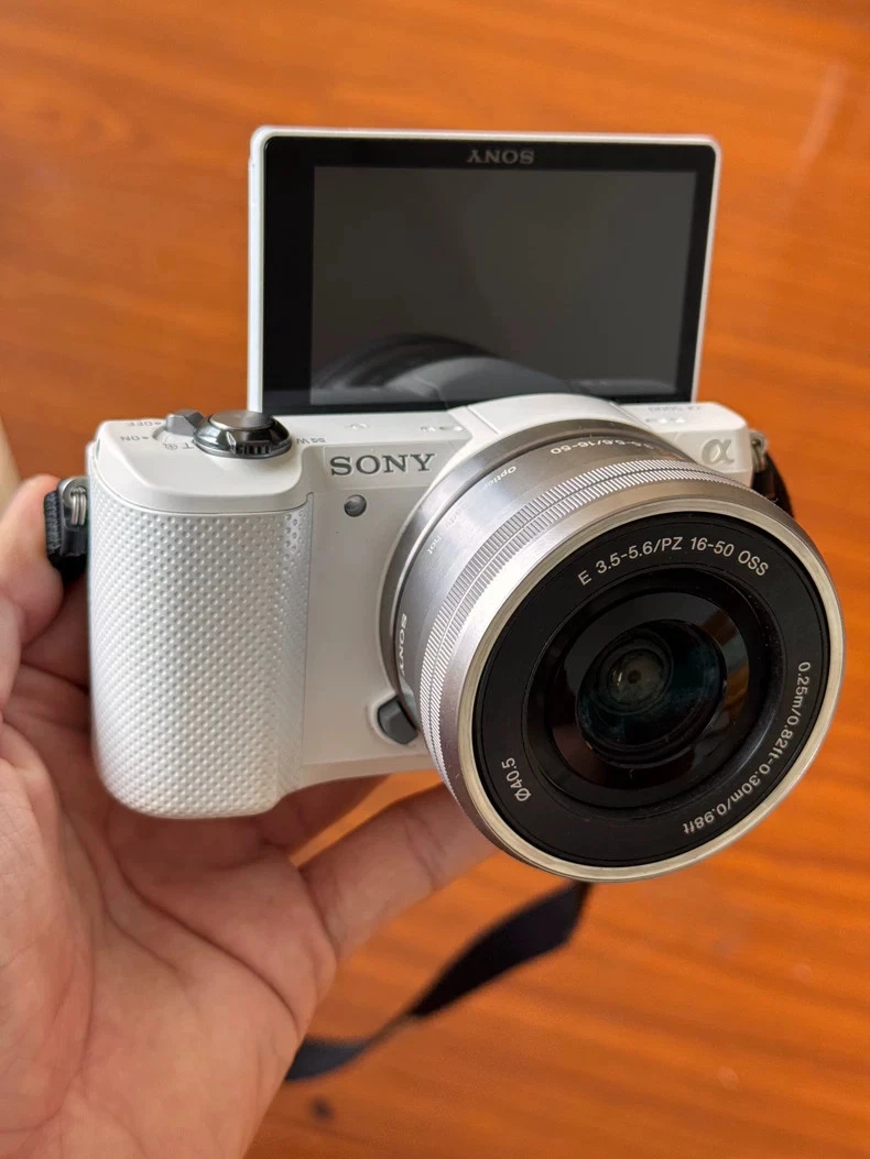 Sony A5000 White Digital Cameras for sale | eBay