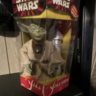 Star Wars Interactive Yoda Action Figure Green Beige Plastic Fabric