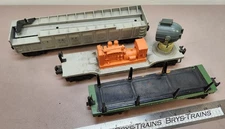 Lionel Postwar O Gauge--3 Operating Freight Cars--3461, 356-225, 3620 G [PR1-3]