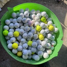 500 Practice Grade Golf Balls.