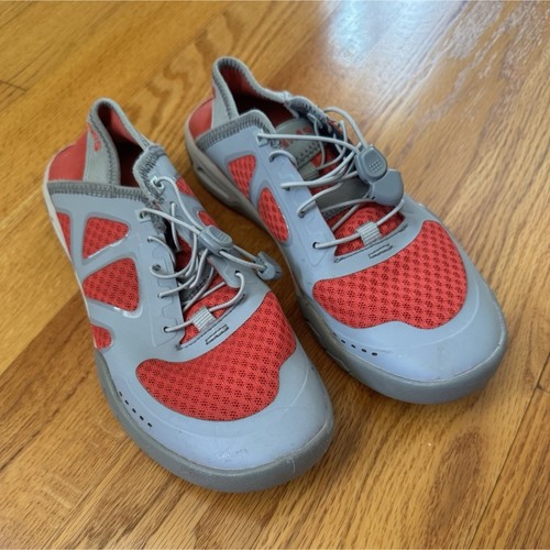 Woman’s Simms deck shoes size 7 