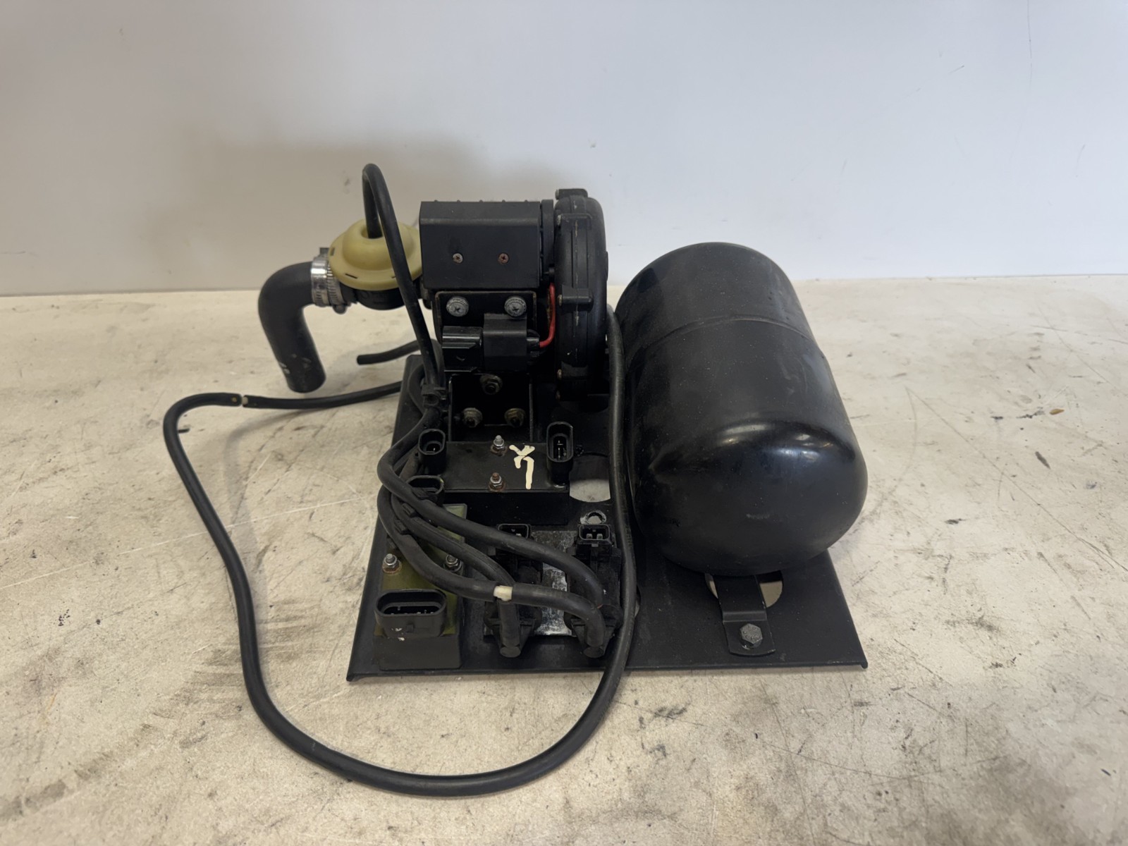 1999 FERRARI F355 CONVERTIBLE OEM U.S. LHD SECONDARY AIR INJECTION PUMP ASSEMBLY
