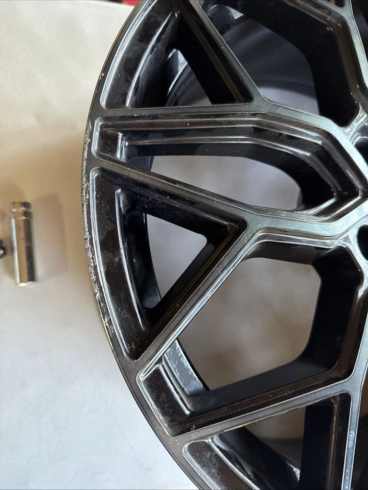 Ruedas de metal líquido rueda de llanta negra sombra 18 Tesla modelo 3 2024 Foto 2 de 4