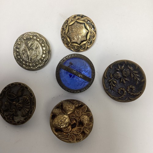 6 Victorian Era Buttons Brass, Glass, Approx. 20mm #177 - 第 1/9 張圖片