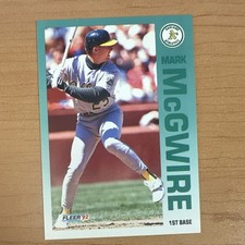 Fleer 1992 Base Set - Mark McGwire #262 Oakland Athletics MLB Baseball