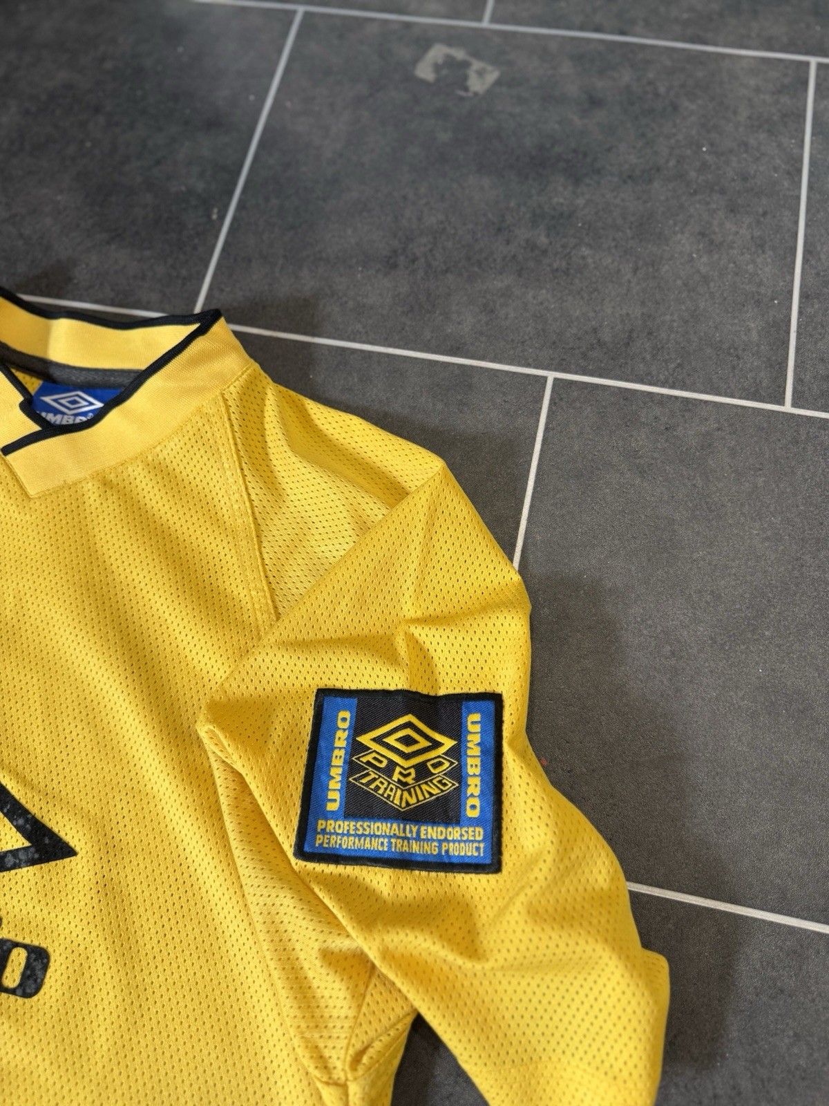 Vintage 90s Umbro Pro Training Shirt Mens M Oversized Yellow Deadstock Rare image 5