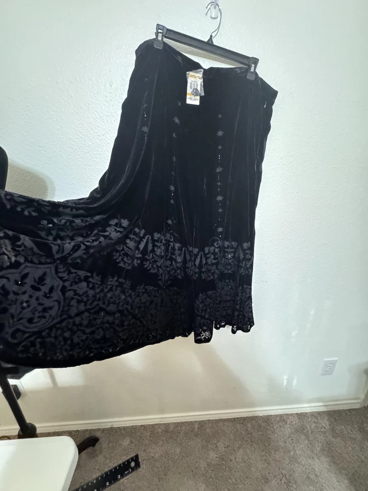Coldwater Creek Skirt 1X Black Velvet Burnout Floral Beaded Midi Whimsigoth New - Image 3 of 4