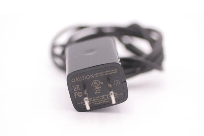 Cargador de pared fuente de alimentación original Motorola MicroUSB SPN5838A/S003AGU050055 BK  Foto 2 de 2