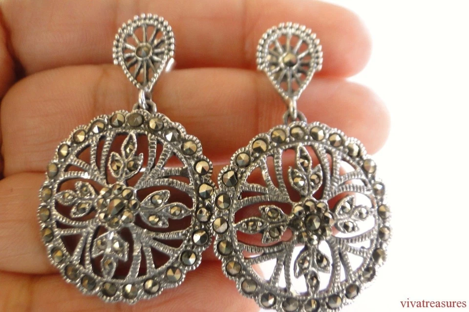 Pendientes colgantes de plata de ley 925 ornamentados de marcasita Foto 3 de 4