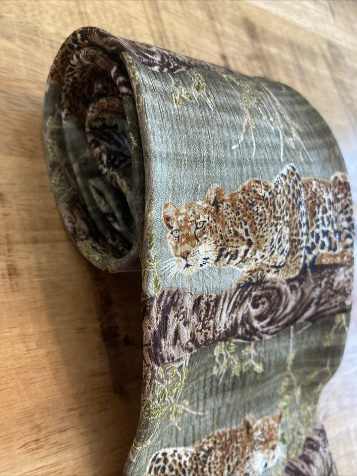 Corbata de seda de leopardo 55 de colección 1998 especies en peligro de extinción "Beware the Intruder" Foto 3 de 4