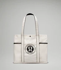 Lululemon Daily Multi Pocket Canvas Tote Travel Bag 20L Natural Black NWT Laptop