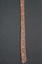 VINTAGE 1950'S-1960'S NARROW BROWN RAYON BROCADE PRINT TIE 53 L X 2 1/2 "W