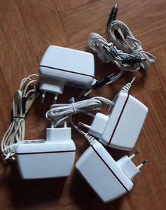 5 x Original Netzteile für DSL WLAN Router Vodafone Easybox 802/3 / bei SF Zugab