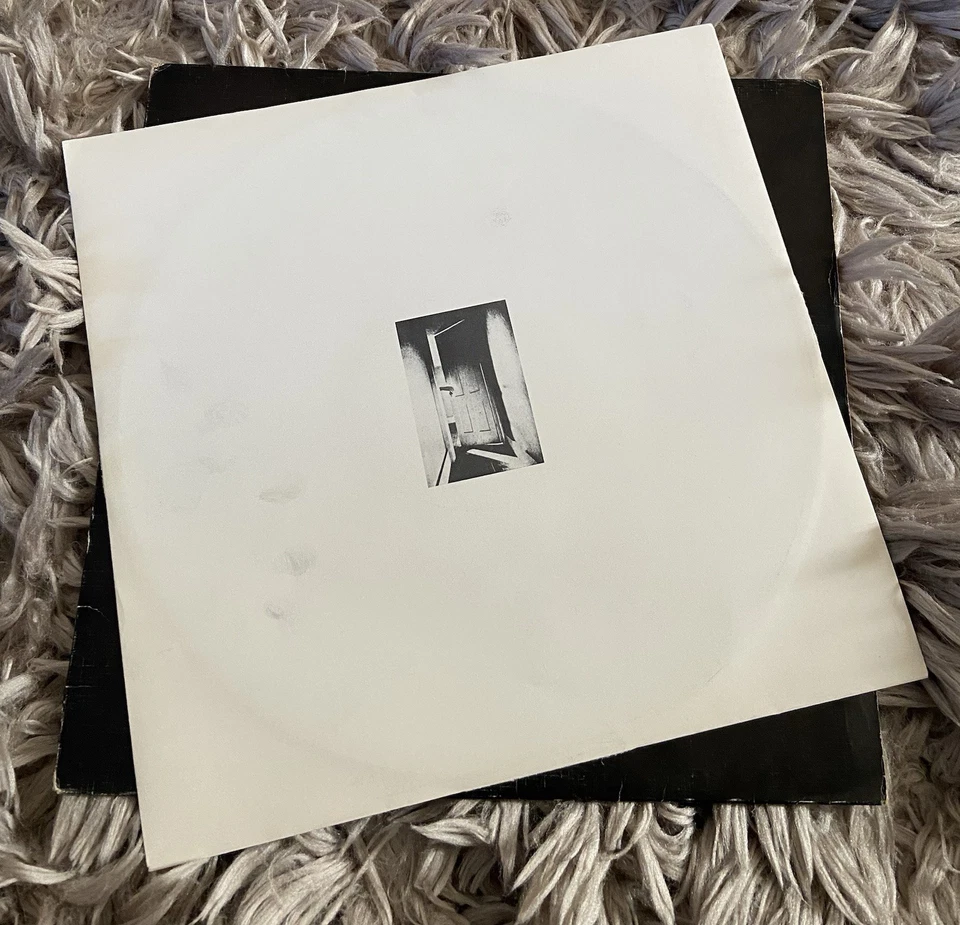 Joy Division Unknown Pleasures · Lp · 1981, photo 3 of 5