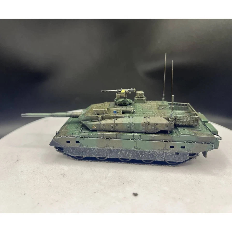 AM 1/72 Japanese 4th Generation TK-X Type 10 Main Battle Tank Finished Model - Image 4 of 4