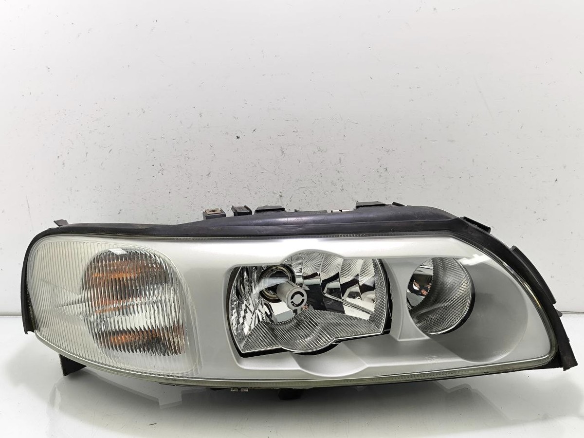 Herpasta 専用 2004-2007 Volvo S60r V70r Front Head Light Lamps Xenon HID