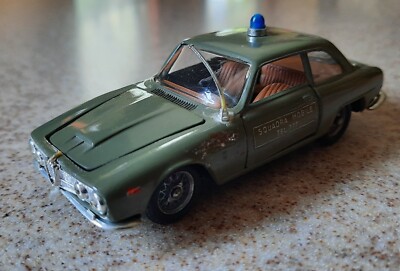 Politoys Alfa Romeo M 537 2600 ''Squadra Mobile''