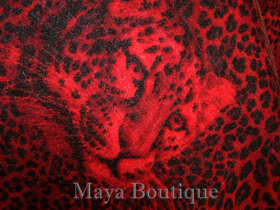 Abrigo Ruana Capa Estampado Tigre Lana Italiana Cachemira y Angora Rojo Maya Matazaro  Foto 4 de 4