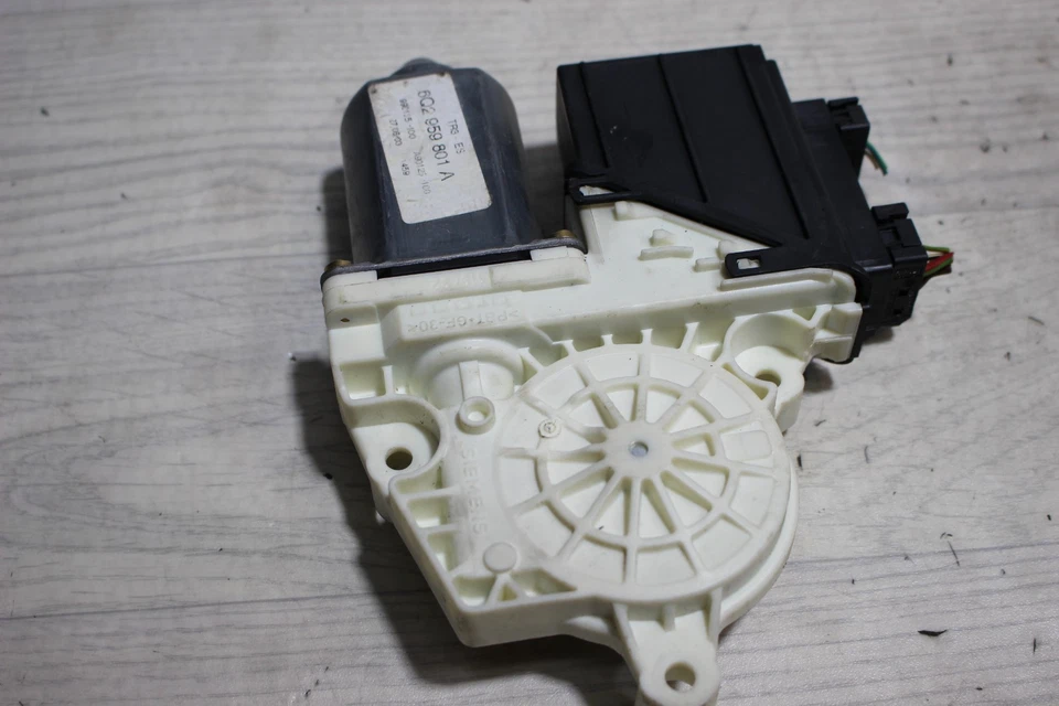 Fensterhebermotor Vorne Rechts 6Q2959801A Seat Ibiza 6L Bj,04 - Bild 2 von 4