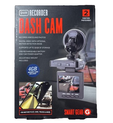 SMARTGEAR Dashboard Cam Auto Motion Detect Photo/Video Car Camera 32GB Capacity