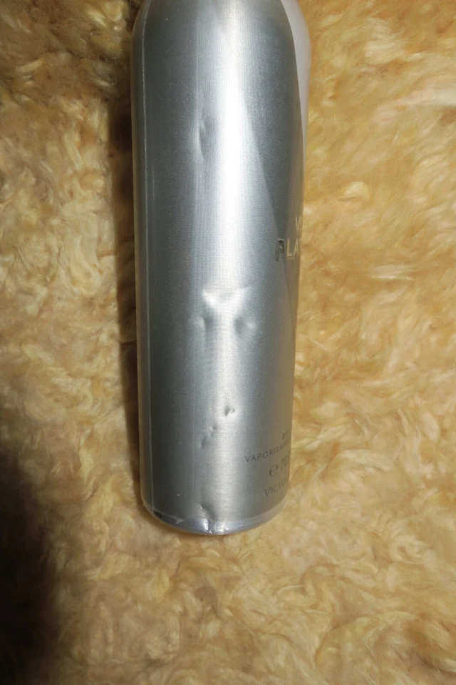 ❤️ VICTORIA'S SECRET ❤️ VS HIM PLATINUM ❤️ DESODORANTE PERFUMADO EN SPRAY PARA HOMBRES 3,7 oz Foto 2 de 4