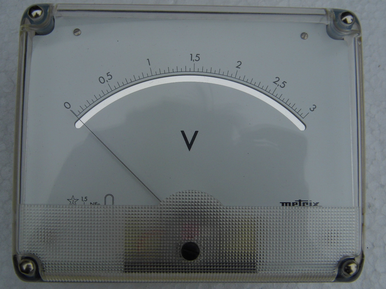 Voltmètre 3V Metrix 135x110mm en boîte, l'appareil de mesure analogique rare de collection