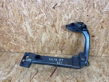 Jaguar XE 2018 Avant gauche Support de montage d'aile LX7313N079A KWS16103