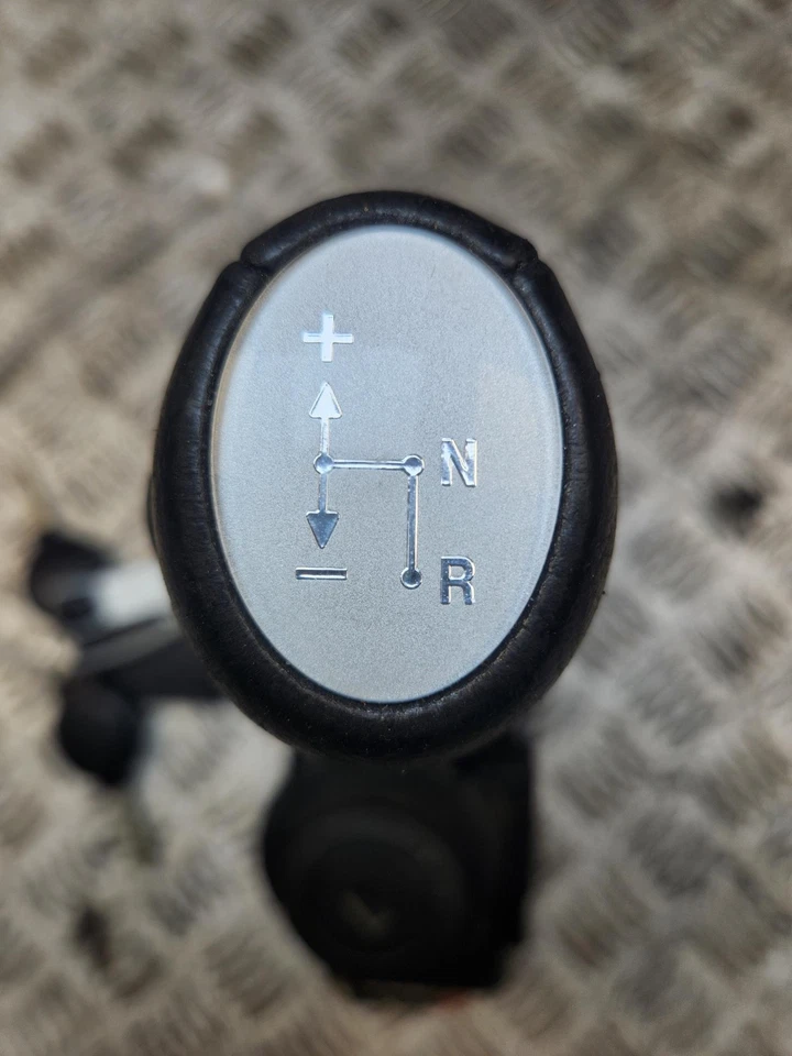 SMART FORTWO SELECTOR DE ENGRANAJES E INTERRUPTOR DE BLOQUEO DE ENCENDIDO Y LLAVE A451 MK2 2006 - 2014 Foto 2 de 4