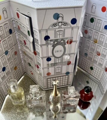 Dior 30 Montaigne ギフトボックス s-l400.jpg