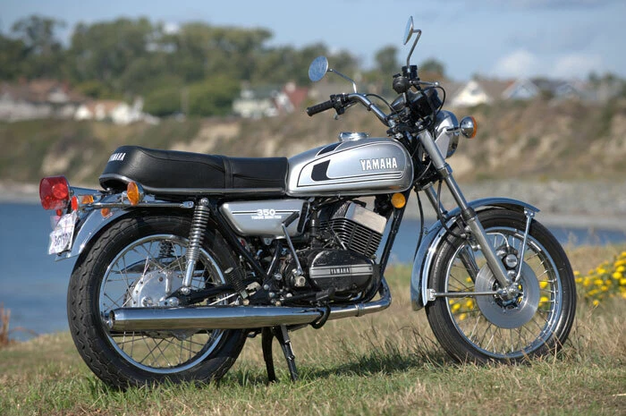 FGD Moto | YAMAHA RD 350 1973/1975 CLIGNOTANT AVANT