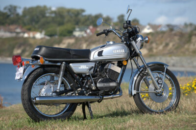 YAMAHA RD350B -KIT DECALS- MODELLE 1975