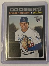 Brusdar Graterol Topps Heritage Rookie Card Silver Team Name #601